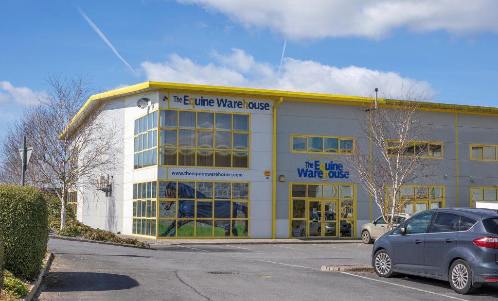 Equine Warehouse • Horse Pilot Store